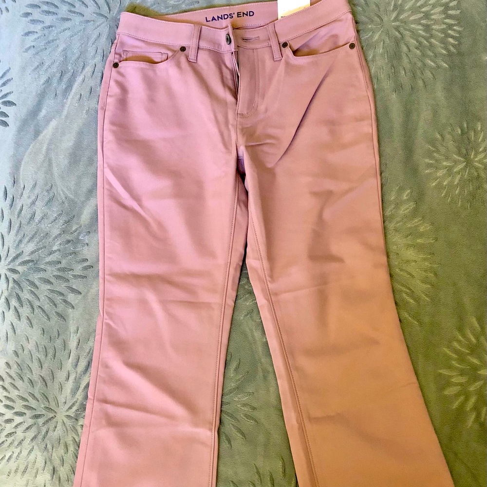 Cropped pants.